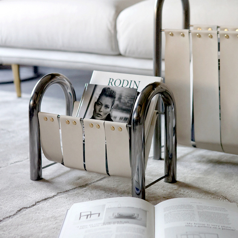 Scaffale per riviste in pelle  - Lighting And Decor Magazine recensione e prezzo