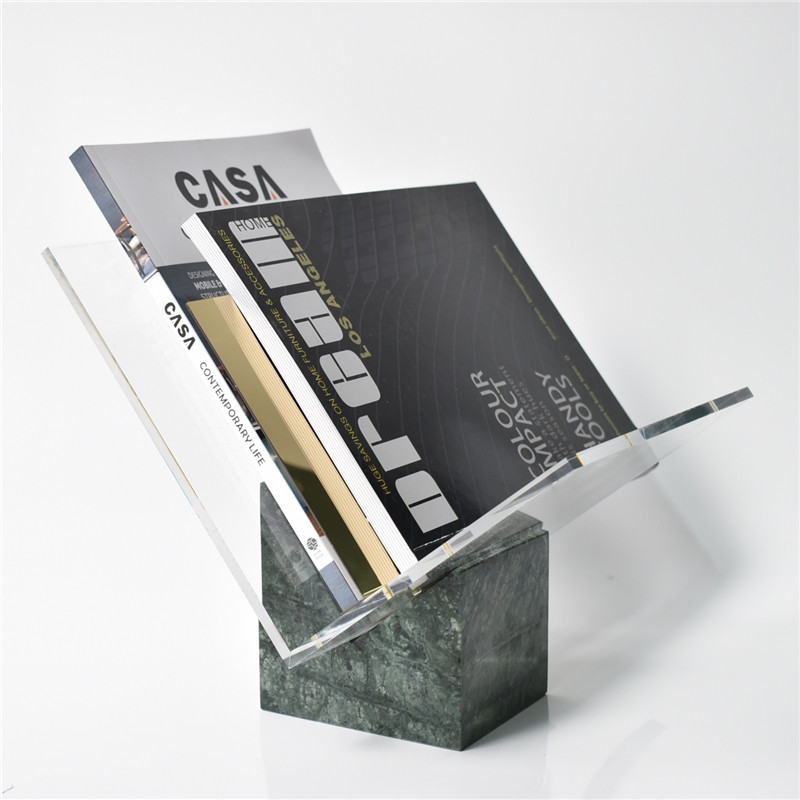 Espositore per Riviste in Acri - Lighting And Decor Magazine recensione e prezzo