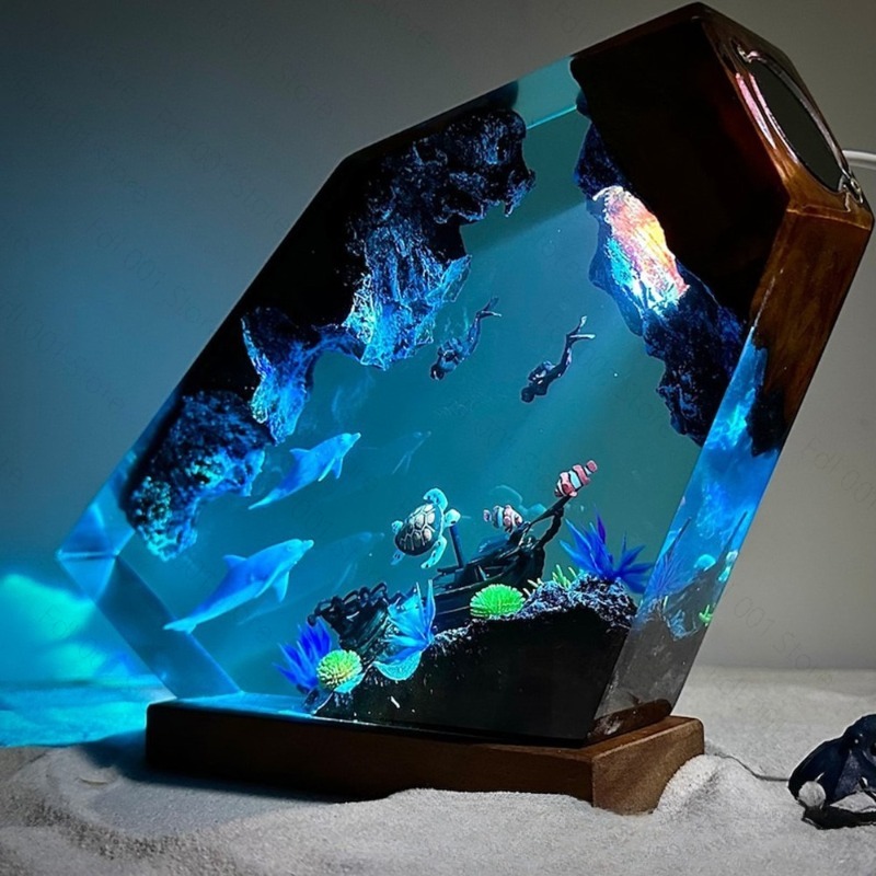 Luce Notturna in Resina con De - Lighting World Decor recensione e prezzo