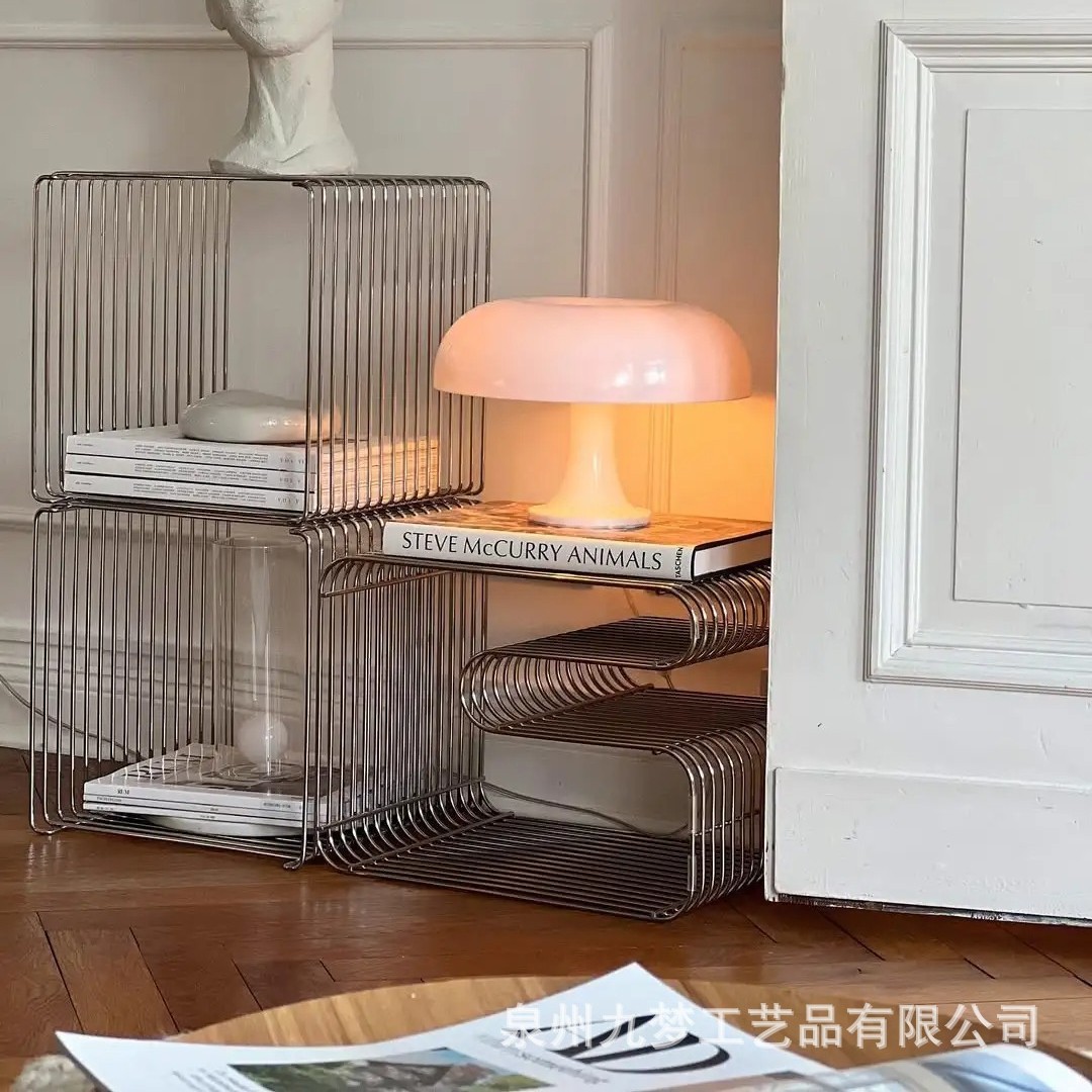 Espositore da terra creativo p - Lighting And Decor Magazine recensione e prezzo